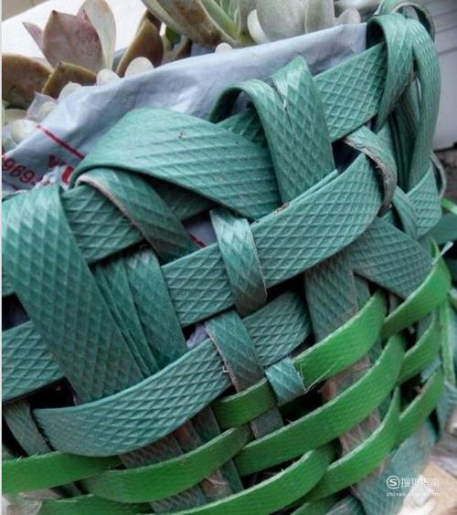 巧手編織 用打包帶制作實用籃子的完整教程